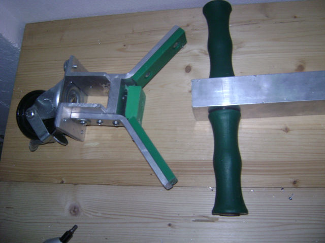 [Immagine: 200937123547_tlindja alsesias dhe kareli 211.JPG]